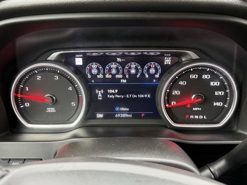 Used 2021 Chevrolet Silverado 2500 LTZ w/ LTZ Premium Package image 32