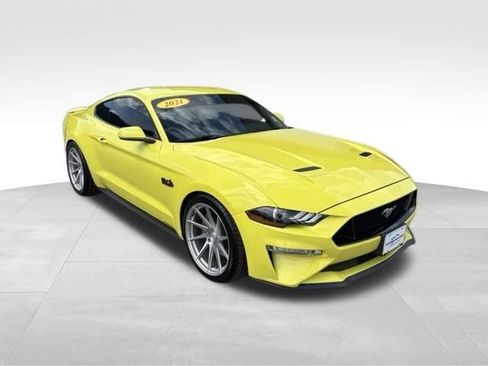 Used 2021 Ford Mustang GT w/ Equipment Group 301A RWD image 8
