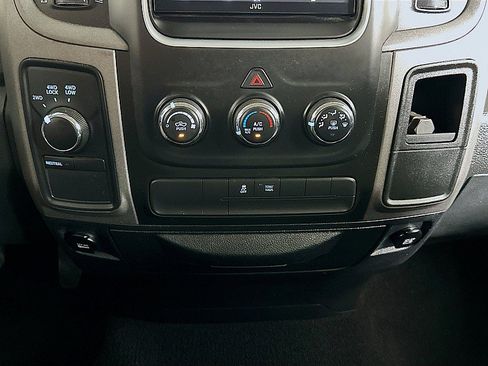 Used 2014 RAM 1500 Express AWD/4WD image 15