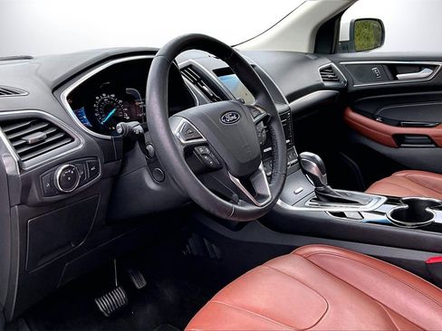 Used 2018 Ford Edge Titanium w/ Equipment Group 301A image 20