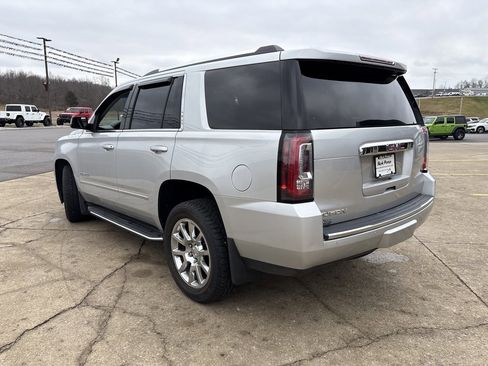 Used 2020 GMC Yukon Denali image 3