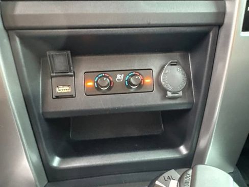 Used 2022 Toyota 4Runner Limited AWD/4WD image 15