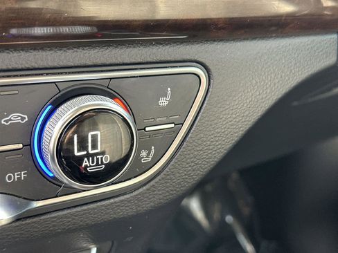 Used 2018 Audi Q5 2.0T Premium Plus w/ Premium Plus Package image 26