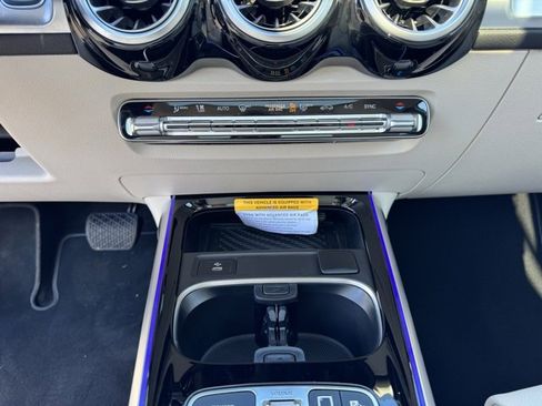 Used 2026 Mercedes-Benz GLB 250 4MATIC image 17