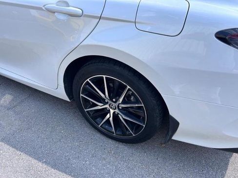 Used 2024 Toyota Camry XLE w/ Navigation Package image 8