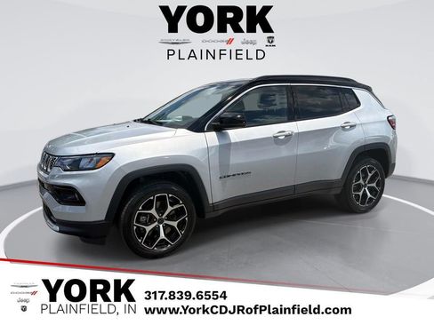 Used 2025 Jeep Compass Limited AWD/4WD image 1