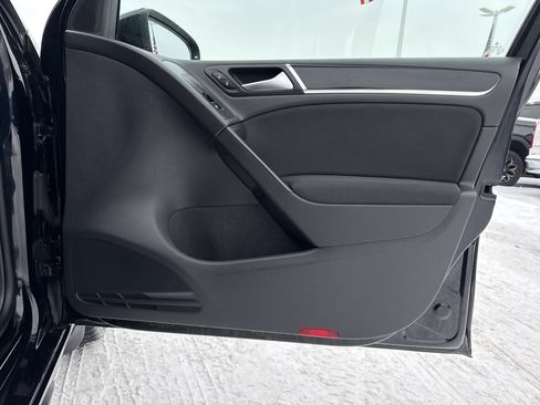 Used 2012 Volkswagen GTI image 25