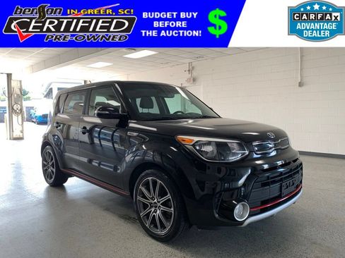 Used 2019 Kia Soul ! FWD image 1