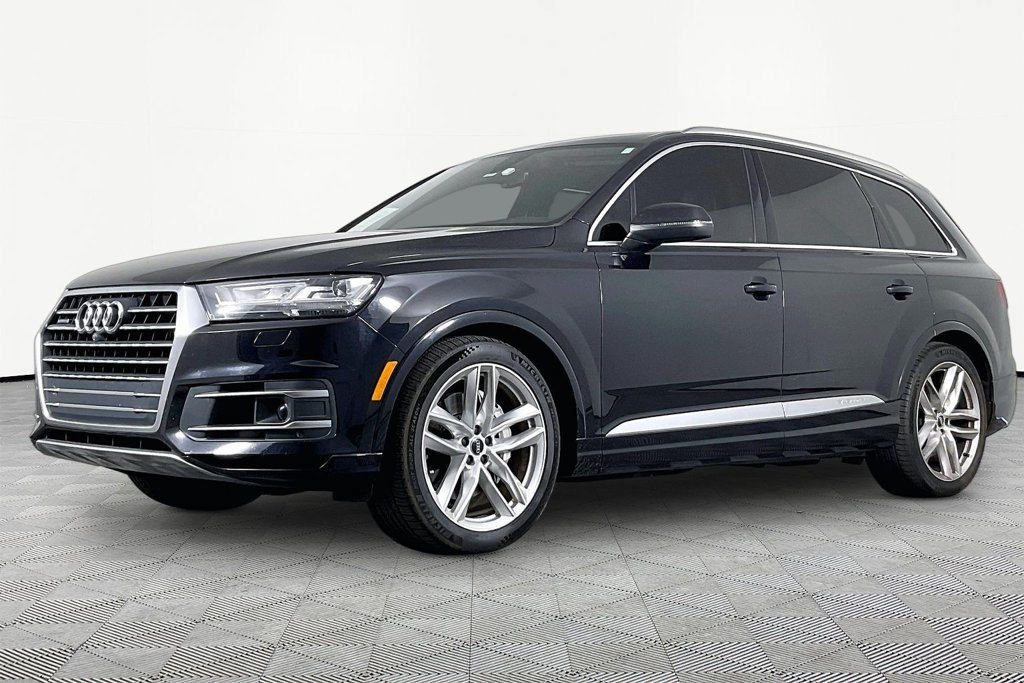 Used 2017 Audi Q7 3.0T Prestige AWD/4WD image 1