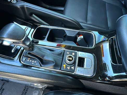 Used 2022 Kia Telluride S image 13