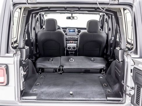 Used 2020 Jeep Wrangler Unlimited Sport image 33