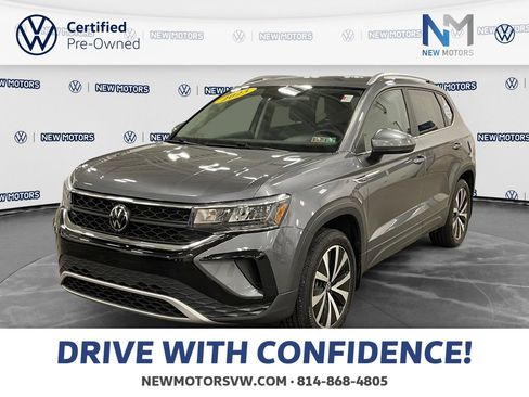 Used 2023 Volkswagen Taos SE w/ Panoramic Sunroof Package AWD/4WD image 1
