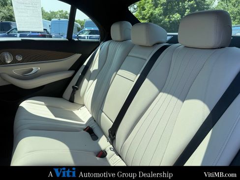 Certified 2022 Mercedes-Benz E 450 4MATIC Sedan image 22