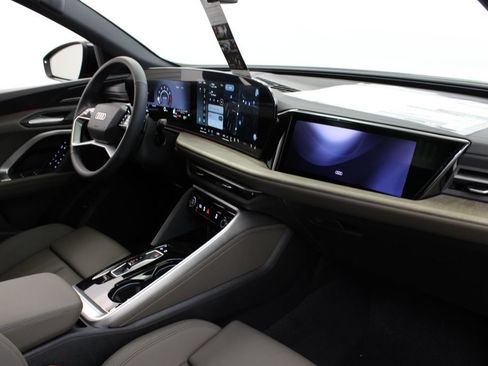 New 2026 Audi Q5 Premium Plus AWD/4WD image 25