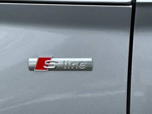 Used 2022 Audi Q5 2.0T Premium Plus w/ Premium Plus Package image 23