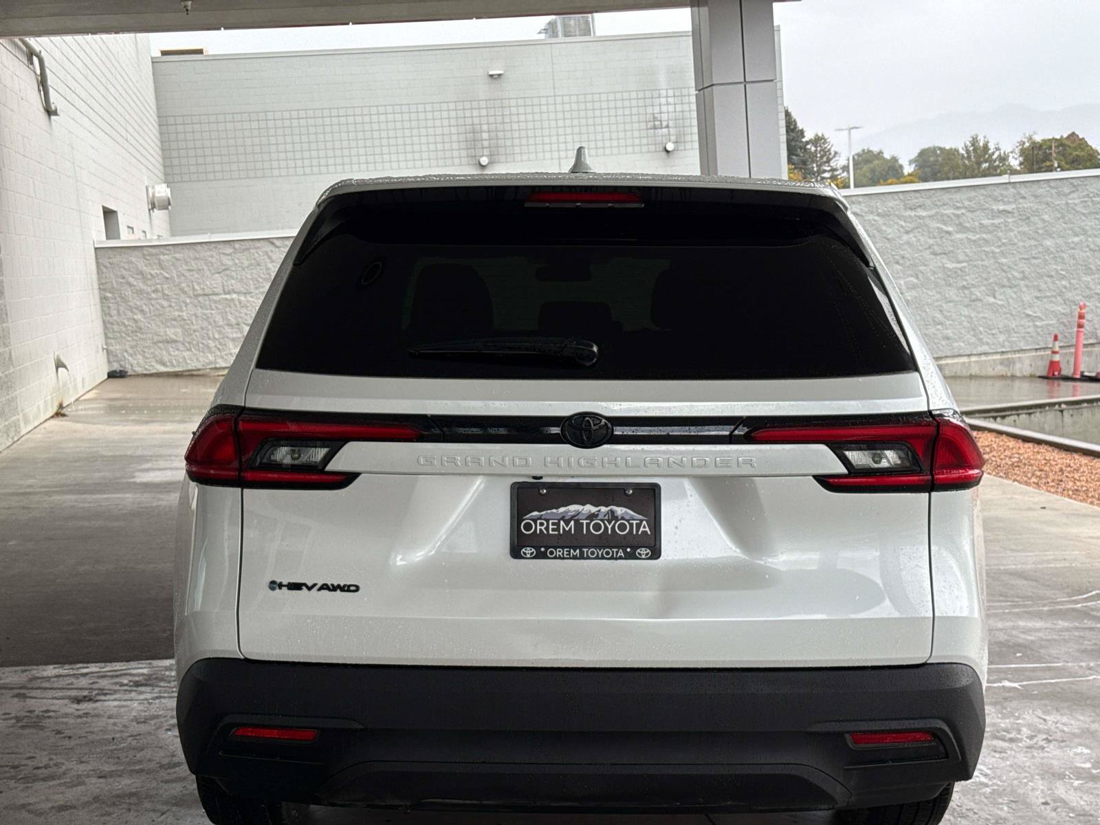 Used 2025 Toyota Grand Highlander AWD Hybrid image 5