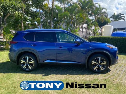 Used 2023 Nissan Rogue SL w/ SL Premium Package FWD image 8
