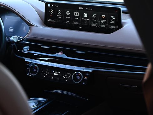 Used 2021 Genesis G80 2.5T image 33