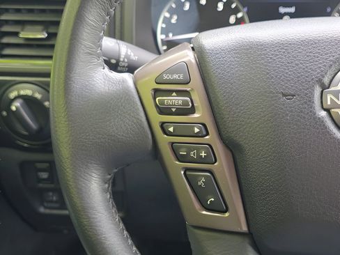 Used 2024 Nissan Titan SV w/ SV Bronze Edition Package AWD/4WD image 17