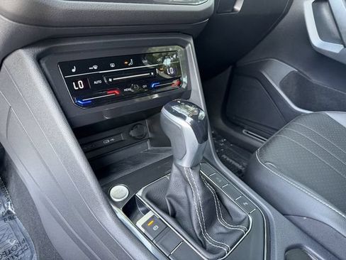 Used 2022 Volkswagen Tiguan SE R-Line FWD image 23