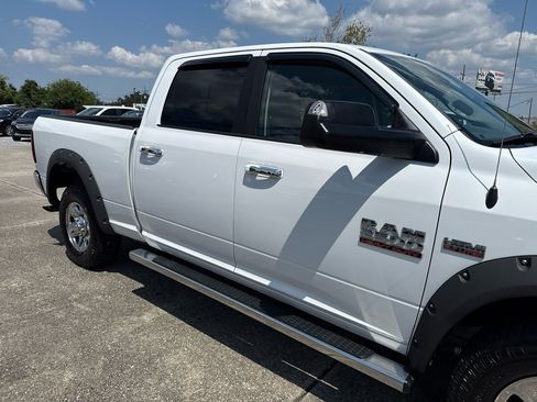 Used 2017 RAM 2500 SLT image 10