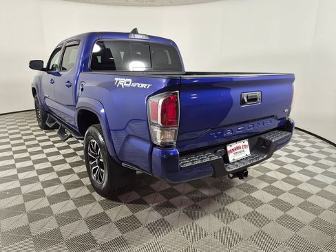 Used 2022 Toyota Tacoma TRD Sport w/ TRD Premium Sport Package RWD image 5