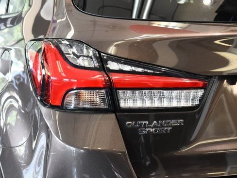 Used 2020 Mitsubishi Outlander Sport ES AWD/4WD image 11