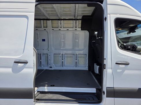 New 2025 Mercedes-Benz Sprinter 2500 image 15