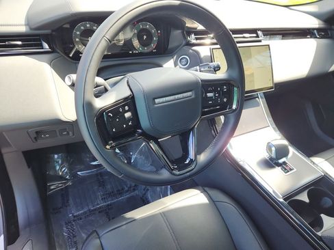 New 2026 Land Rover Range Rover Velar Dynamic SE AWD/4WD image 15