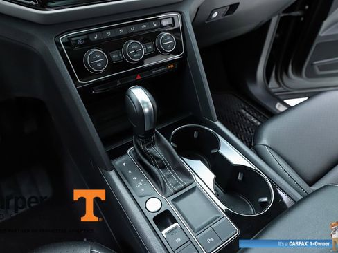 Used 2023 Volkswagen Atlas SE image 24