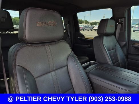 Used 2023 Chevrolet Silverado 1500 High Country w/ Technology Package AWD/4WD image 13