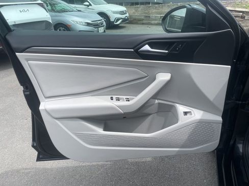 Used 2019 Volkswagen Jetta SEL FWD image 14