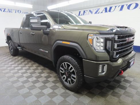 Used 2023 GMC Sierra 2500 AT4 w/ AT4 Premium Plus Package image 3