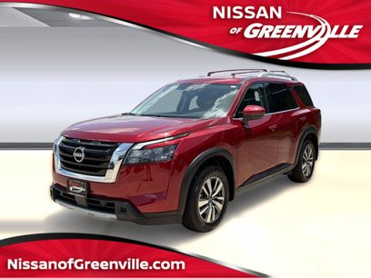 Used 2025 Nissan Pathfinder SL