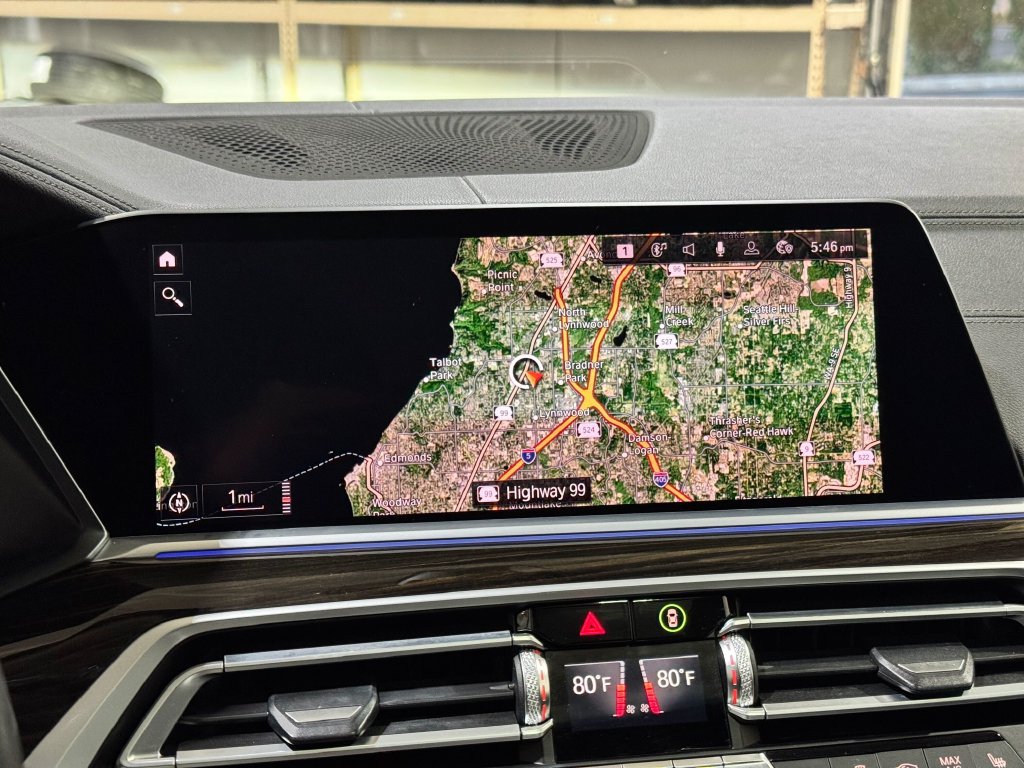 Used 2021 BMW X7 xDrive40i w/ Premium Package AWD/4WD image 13