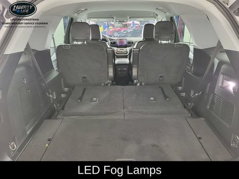Used 2021 Ford Explorer XLT w/ Equipment Group 202A AWD/4WD image 18