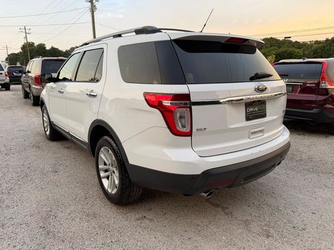 Used 2013 Ford Explorer XLT FWD image 3