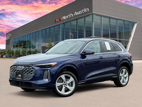 Certified 2025 Audi Q5 Premium w/ Premium Plus AWD/4WD image 1