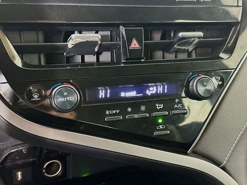 Used 2023 Toyota Camry XSE image 22