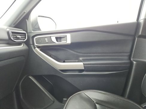 Used 2023 Ford Explorer XLT w/ Equipment Group 202A image 42