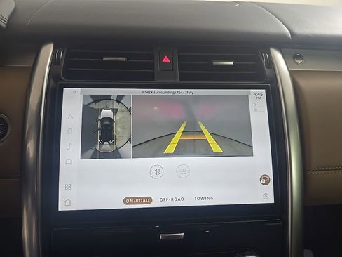 Used 2023 Land Rover Discovery HSE R-Dynamic image 10