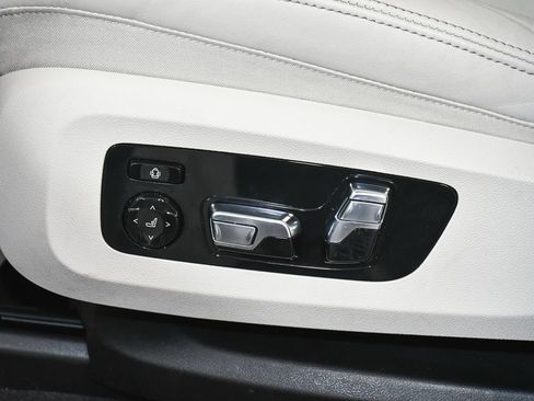 Used 2024 BMW X5 xDrive40i w/ M Sport Package AWD/4WD image 55