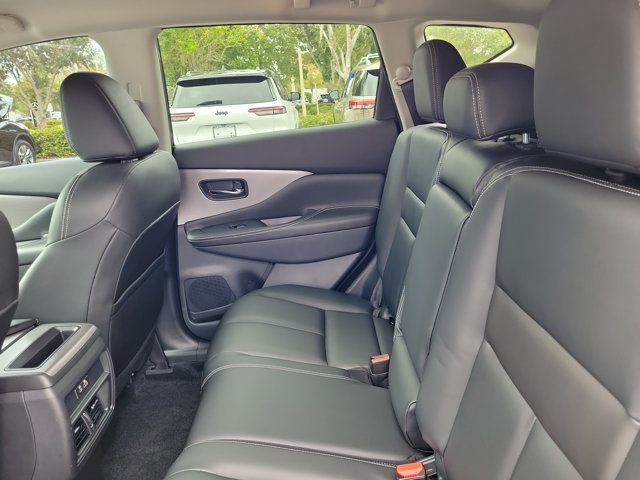Used 2024 Nissan Murano SV FWD image 13