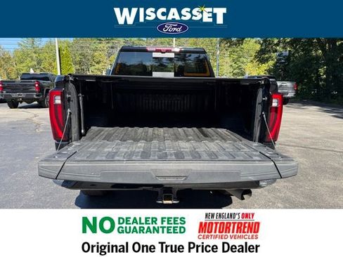 Used 2024 GMC Sierra 3500 Denali w/ Denali Reserve Package image 12