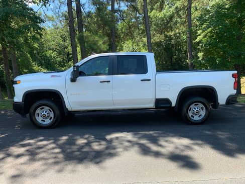 Used 2024 Chevrolet Silverado 2500 W/T w/ WT Convenience Package AWD/4WD image 5