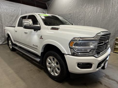 Used 2023 RAM 2500 Laramie AWD/4WD image 1