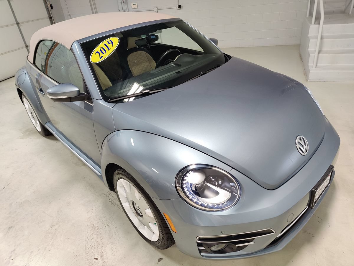 Used 2019 Volkswagen Beetle 2.0T Final Edition SEL FWD image 2