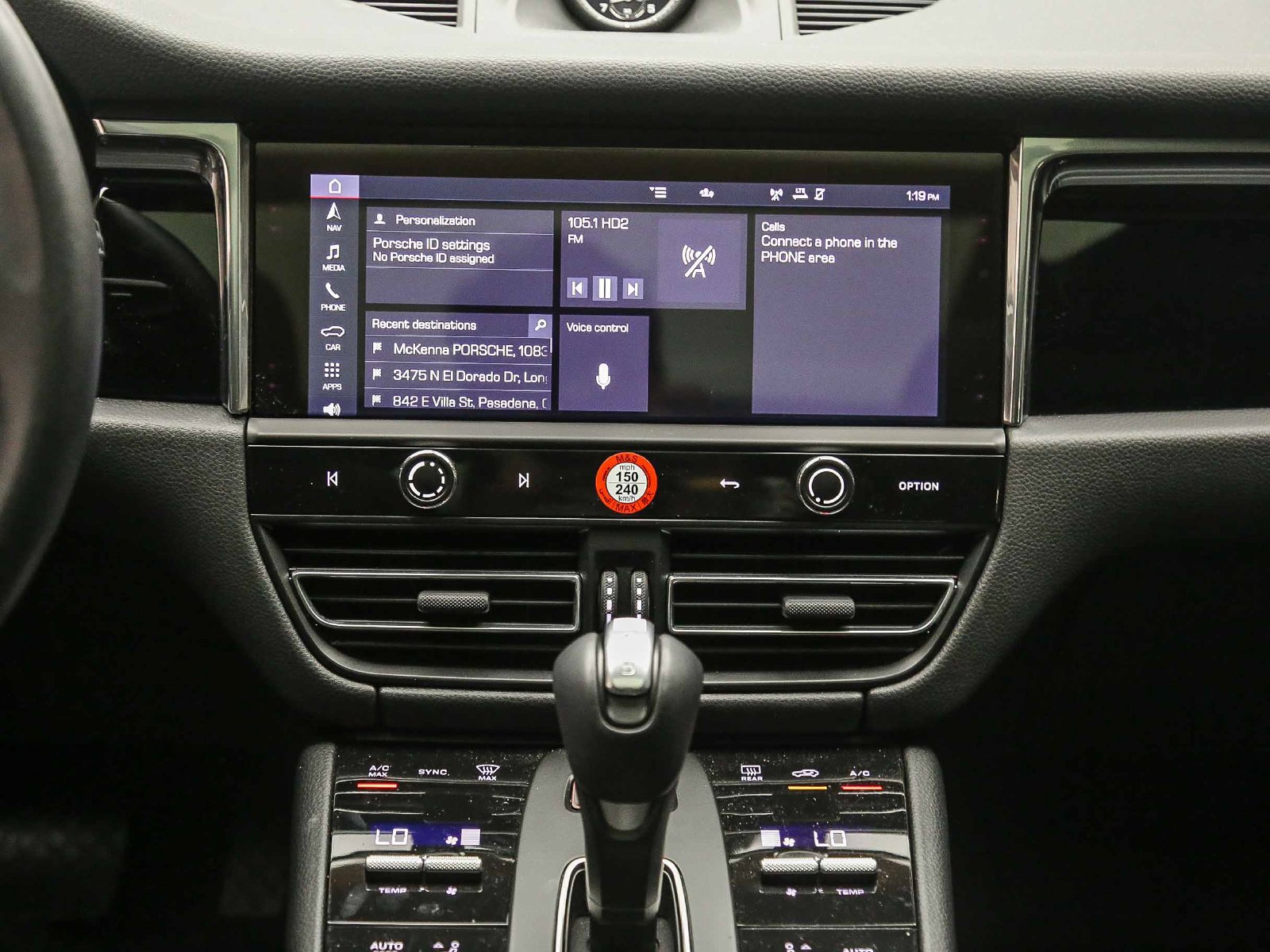 Certified 2025 Porsche Macan S AWD/4WD image 17