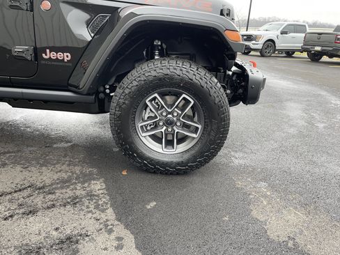 New 2026 Jeep Gladiator Mojave image 10