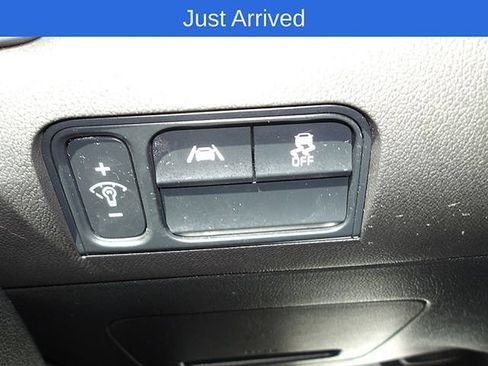 Used 2023 Kia Sorento S w/ Panoramic Sunroof Package AWD/4WD image 19